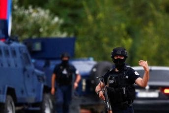 Sedam makedonskih državljana u blizini manastira Banjska zatražilo pomoć vlasti Sedam makedonskih državljana u blizini manastira Banjska zatražilo pomoć vlasti