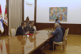 Vučić se žalio ruskom ambasadoru: Na Kosovu se sprovodi etničko čišćenje