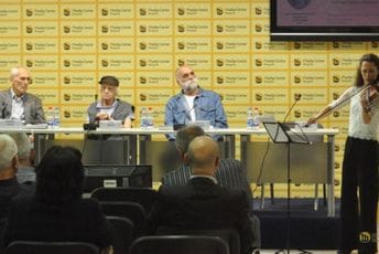 Razgovor o stvaralaštvu Veljka Bulajića u Beogradu: Režiser čiji su filmovi izdržali sud vremena Razgovor o stvaralaštvu Veljka Bulajića u Beogradu: Režiser čiji su filmovi izdržali sud vremena