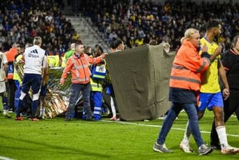 Prekinut meč holandskog prvenstva: Golman domaćih u kritičnom stanju poslije sudara sa protivničkim igračem