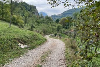 Andrijevica: U 21. vijeku do groblja dolaze makadamom Andrijevica: U 21. vijeku do groblja dolaze makadamom