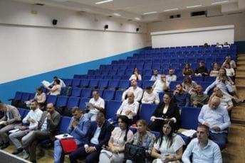 Novi problemi za Komunalno preduzeće u Zeti: Direktor nakon mjesec odustao od funkcije Novi problemi za Komunalno preduzeće u Zeti: Direktor nakon mjesec odustao od funkcije