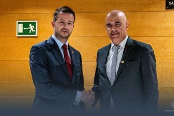 Milatović sa predsjednikom Švajcarske: Zadovoljstvo mi je što će odnosi dvije države biti unaprijeđeni otvaranjem ambasade CG u Ženevi Milatović sa predsjednikom Švajcarske: Zadovoljstvo mi je što će odnosi dvije države biti unaprijeđeni otvaranjem ambasade CG u Ženevi