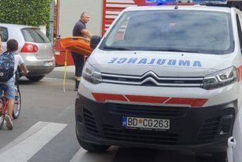 Padobranac od 90 godina povrijeđen u Budvi Padobranac od 90 godina povrijeđen u Budvi