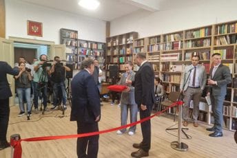 Legat Vaclava Havela na FCJK: Otvoren kutak u čast ličnosti koja je život posvetila borbi za ljudska prava i za demokratiju Legat Vaclava Havela na FCJK: Otvoren kutak u čast ličnosti koja je život posvetila borbi za ljudska prava i za demokratiju