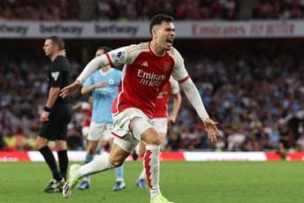 Arsenal konačno srušio tradiciju: Siti je poražen na Emirejtsu, 'tobdžije' i 'spursi' su na čelu tabele Arsenal konačno srušio tradiciju: Siti je poražen na Emirejtsu, 'tobdžije' i 'spursi' su na čelu tabele