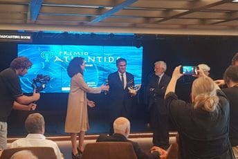 Mijajloviću nagrada za izvrsnost na poslovima podvodnog deminiranja Mijajloviću nagrada za izvrsnost na poslovima podvodnog deminiranja