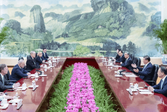 Si poručio Šumeru: Način na koji će se Kina i SAD slagati određuje budućnost čovječanstva Si poručio Šumeru: Način na koji će se Kina i SAD slagati određuje budućnost čovječanstva