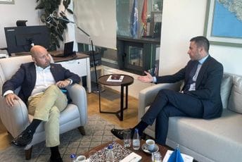 Bogdanović: Nužno odložiti popis; Lundberg: Ispuniti sve neophodne tehničke preduslove za njegovo održavanje Bogdanović: Nužno odložiti popis; Lundberg: Ispuniti sve neophodne tehničke preduslove za njegovo održavanje