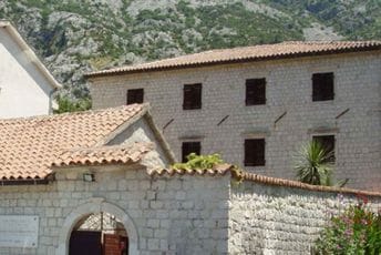 U njoj je proglašeno ujedinjenje Crne Gore i Boke: Zgrada ''Centralne komisije'' u Kotoru U njoj je proglašeno ujedinjenje Crne Gore i Boke: Zgrada ''Centralne komisije'' u Kotoru