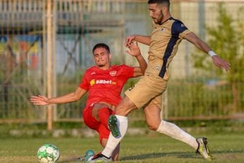 Iznenađenje u Danilovgradu: Bokelj doživio prvi poraz, sada imaju samo bod više od Otranta Iznenađenje u Danilovgradu: Bokelj doživio prvi poraz, sada imaju samo bod više od Otranta