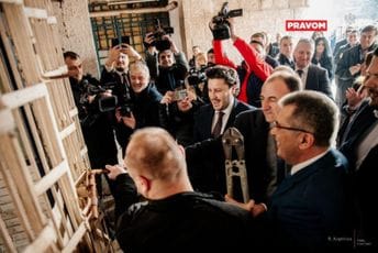 Prekomjerno zapošljavanje ugrozilo opstanak Željezare Prekomjerno zapošljavanje ugrozilo opstanak Željezare