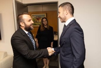 Bogdanović sa Nezirijem: Saradnja DPS i Vestminsterske fondacije doprinijela unapređenju političke svijesti Bogdanović sa Nezirijem: Saradnja DPS i Vestminsterske fondacije doprinijela unapređenju političke svijesti