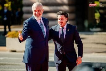 Abazović: Rama promijenio imidž Albanaca u svijetu Abazović: Rama promijenio imidž Albanaca u svijetu