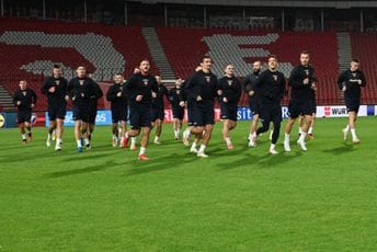 Crnogorski fudbaleri odradili posljednji trening pred sjutrašnju utakmicu u Beogradu (FOTO)