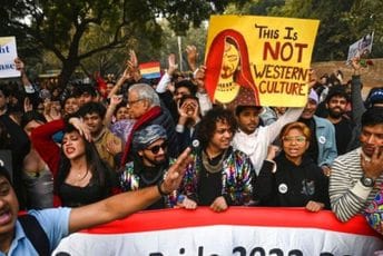 Najviši sud u Indiji odbio da legalizuje istopolne brakove Najviši sud u Indiji odbio da legalizuje istopolne brakove