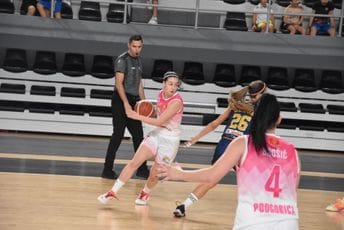 'Plave' nastavljaju sa pobjedama: Večeras slavile uz čak 66 poena razlike 'Plave' nastavljaju sa pobjedama: Večeras slavile uz čak 66 poena razlike