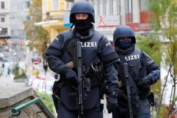 U Austriji podignut nivo upozorenja na opasnost od terorizma U Austriji podignut nivo upozorenja na opasnost od terorizma