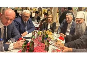 Pili i mezili usred Podgoričkog hrama Pili i mezili usred Podgoričkog hrama