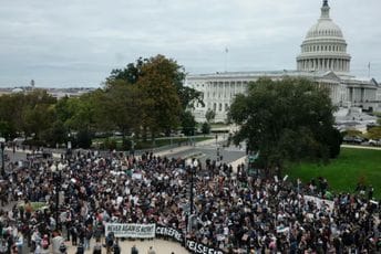Neobična priča: Ko su Jevreji koji osuđuju Izrael i šta o njima misle oni koji imaju drugačije stavove Neobična priča: Ko su Jevreji koji osuđuju Izrael i šta o njima misle oni koji imaju drugačije stavove