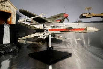 Čuveni "X-Wing Fighter" iz Ratova zvijezda prodat za više od tri miliona dolara Čuveni "X-Wing Fighter" iz Ratova zvijezda prodat za više od tri miliona dolara