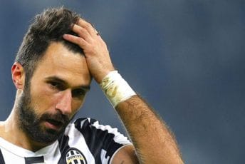 Mirko Vučinić osuđen na dvije godine zatvora uslovno zbog utaje poreza Mirko Vučinić osuđen na dvije godine zatvora uslovno zbog utaje poreza