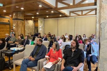 Poručeno sa IRIS konferencije: Katuni zaštitni znak Crne Gore, a Sinjajevina je njihov centar koji mora biti sačuvan Poručeno sa IRIS konferencije: Katuni zaštitni znak Crne Gore, a Sinjajevina je njihov centar koji mora biti sačuvan