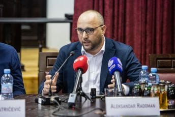 Kako je V. D. Šćepanović ispunio uslove za direktora