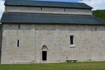 Jedinstven restauratorsko-konzervatorski poduhvat u svijetu: Manastir Piva Jedinstven restauratorsko-konzervatorski poduhvat u svijetu: Manastir Piva