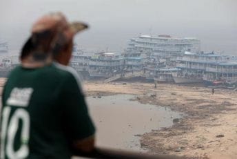 Strah od humanitarne katastrofe: Zbog ekstremne suše, nivo Amazona na rekordno niskom nivou Strah od humanitarne katastrofe: Zbog ekstremne suše, nivo Amazona na rekordno niskom nivou
