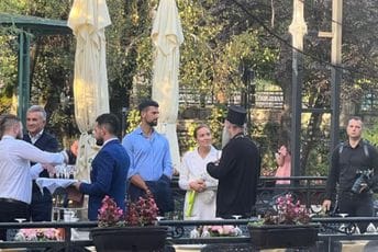 Porfirije u Ostrogu krstio djecu Novaka Đokovića Porfirije u Ostrogu krstio djecu Novaka Đokovića