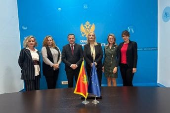 Ministarstvo prosvjete i Muzički centar dogovorili saradnju: Aktivnosti koje će promovisati pristup djece muzičkoj umjetnosti Ministarstvo prosvjete i Muzički centar dogovorili saradnju: Aktivnosti koje će promovisati pristup djece muzičkoj umjetnosti