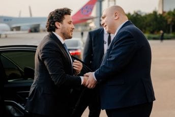 Abazović stigao u Gruziju, dočekao ga ministar regionalnog razvoja i infrastrukture Abazović stigao u Gruziju, dočekao ga ministar regionalnog razvoja i infrastrukture