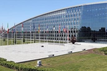 Lideri EU pozivaju na humanitarnu pauzu u neprijateljstvima u Gazi Lideri EU pozivaju na humanitarnu pauzu u neprijateljstvima u Gazi