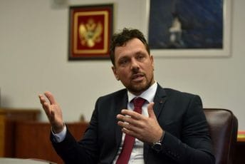Kadić: Zakonski regulisati procenat BDP-a koji će se odvajati za zdravstvo