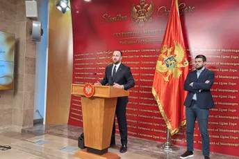 Poslanici DPS-a: Crni dan za crnogorski parlamentarizam, nastavićemo borbu za građansku i evropsku Crnu Goru Poslanici DPS-a: Crni dan za crnogorski parlamentarizam, nastavićemo borbu za građansku i evropsku Crnu Goru