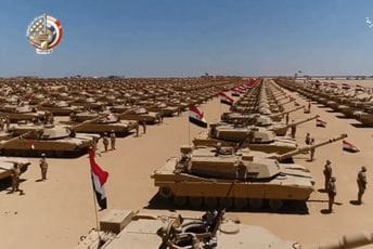 Egipat strahuje od priliva izbjeglica iz Gaze, rasporedili tenkove na granici Egipat strahuje od priliva izbjeglica iz Gaze, rasporedili tenkove na granici