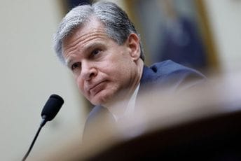 Šef FBI upozorio: Hamas bi mogao da podstakne ekstremiste da izvedu napade na američkom tlu Šef FBI upozorio: Hamas bi mogao da podstakne ekstremiste da izvedu napade na američkom tlu