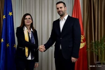 Spajić sa Popom: Ne želimo da gubimo vrijeme, intenzivnija saradnja sa EU na svim nivoima Spajić sa Popom: Ne želimo da gubimo vrijeme, intenzivnija saradnja sa EU na svim nivoima