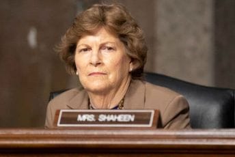 Senatorka Šahin: Brine što bi neko iz nove vlasti mogao da dijeli s Putinom što se dešava u NATO-u Senatorka Šahin: Brine što bi neko iz nove vlasti mogao da dijeli s Putinom što se dešava u NATO-u