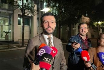 Živković: Ne odustajemo od zahtjeva, od premijera zavisi da li će biti ispunjeni Živković: Ne odustajemo od zahtjeva, od premijera zavisi da li će biti ispunjeni