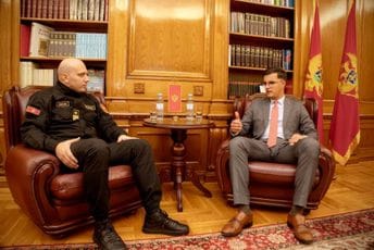 MUP: Terzić upoznao Šaranovića sa sa kadrovskim potencijalom Uprave policije i aktuelnim zadacima MUP: Terzić upoznao Šaranovića sa sa kadrovskim potencijalom Uprave policije i aktuelnim zadacima