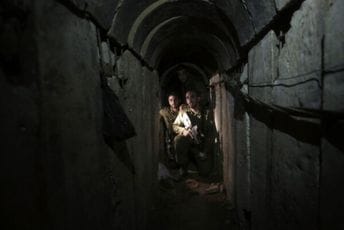 Izraelski mediji: Ako Hamas do ponoći ne oslobodi taoce, rat će biti nastavljen Izraelski mediji: Ako Hamas do ponoći ne oslobodi taoce, rat će biti nastavljen