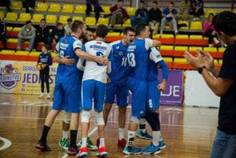 Vodeći tandem maksimalan, Galeb stigao do prvih bodova Vodeći tandem maksimalan, Galeb stigao do prvih bodova