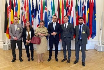 Dukaj u posjeti Francuskoj: Cilj reforme javne uprave u Crnoj Gori je da se obezbijedi puna primjena prava EU Dukaj u posjeti Francuskoj: Cilj reforme javne uprave u Crnoj Gori je da se obezbijedi puna primjena prava EU