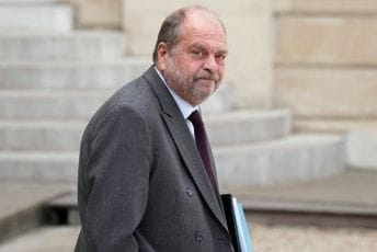 Suđenje bez presedana u Francuskoj: Ministar pravde optužen za sukob interesa Suđenje bez presedana u Francuskoj: Ministar pravde optužen za sukob interesa