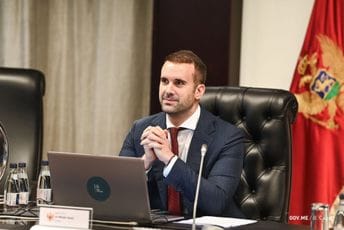 Počeo sastanak: Spajić sa predstavnicima parlamentarne većine o popisu