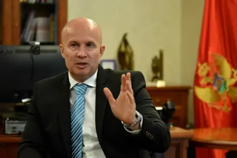 Drašković nakon štrajka upozorenja radnika Aerodroma: Uvjeren sam da je moguće doći do sveobuhvatnog rješenja Drašković nakon štrajka upozorenja radnika Aerodroma: Uvjeren sam da je moguće doći do sveobuhvatnog rješenja