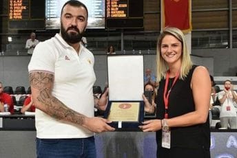 Da li će KSCG prvi put voditi žena: Jelena Dubljević protivkandidatkinja Nikoli Pekoviću Da li će KSCG prvi put voditi žena: Jelena Dubljević protivkandidatkinja Nikoli Pekoviću