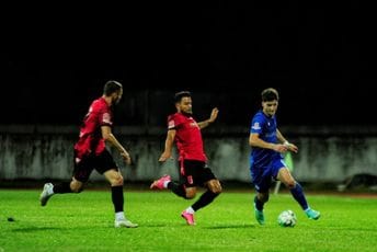 Kraj niza pobjeda Dečića: Jezeru bod, Budućnost na minus jedan u odnosu na lidera Kraj niza pobjeda Dečića: Jezeru bod, Budućnost na minus jedan u odnosu na lidera